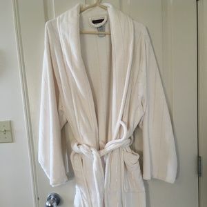 Simon Chang robe